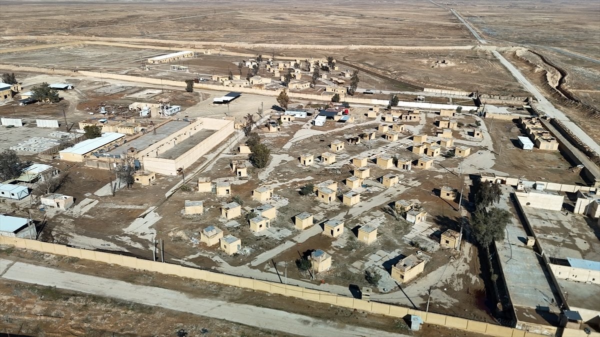 Terör örgütü YPG/SDG'nin dün DEAŞ terör örgütü mensuplarını serbest bıraktığı