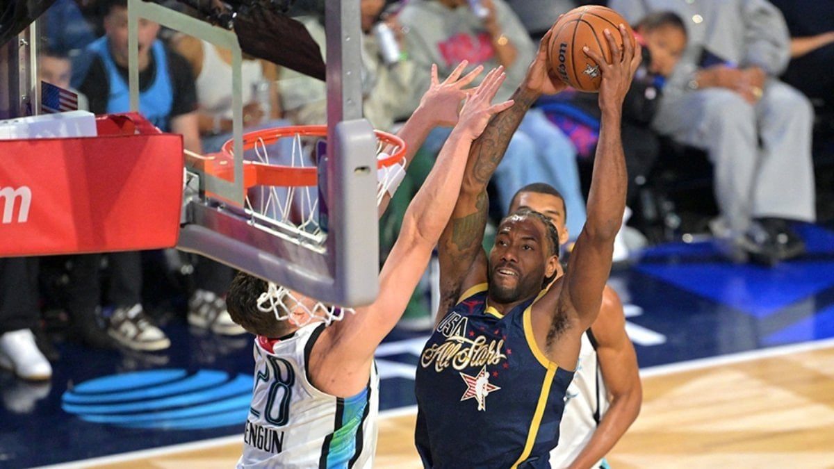 Milli basketbolcumuz Alperen Şengün'ün üst üste ikinci kez sahaya çıktığı