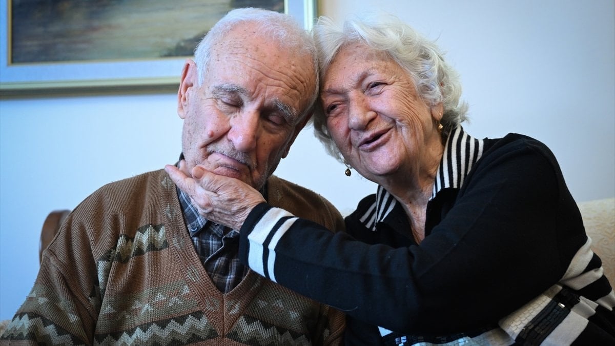 Ankara'da 65 yıllık evlilikleriyle örnek olan 85 yaşındaki Kübra Tipi