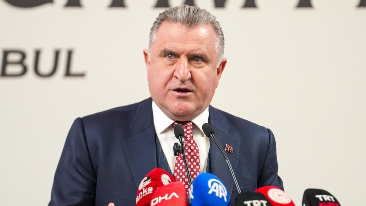Yasadışı bahisle ilgili konuşan Gençlik ve Spor Bakanı Osman Aşkın