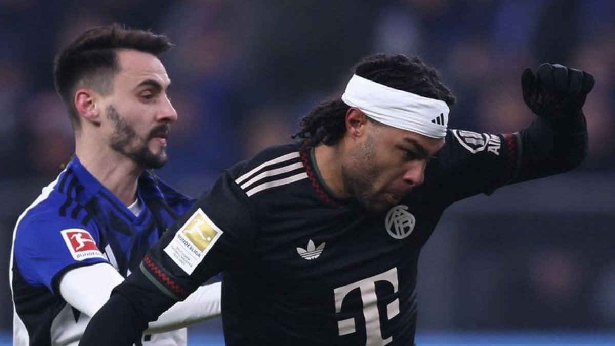 Bayern Münih, Bundesliga'nın 20. haftasında deplasmanda Hamburg ile 2-2 berabere