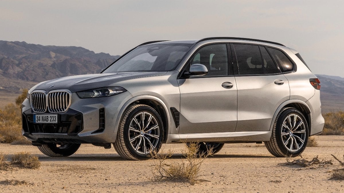 BMW'nin lüks SUV segmentindeki iddialı modelleri X5 ve X7, yenilenen
