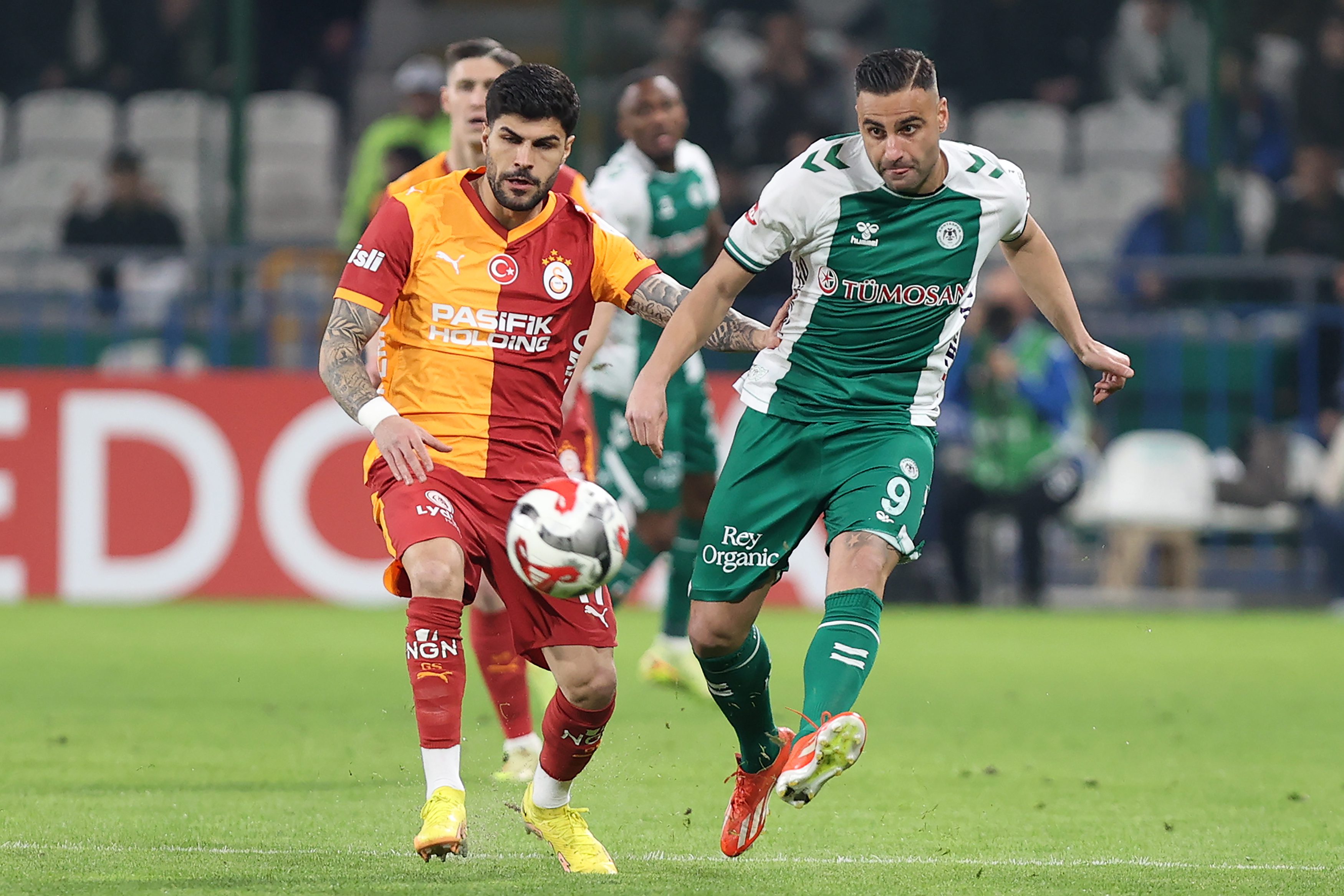 Galatasaray'da tarihi Juventus galibiyeti sonrası gözler Süper Lig'e çevirildi. Sarı