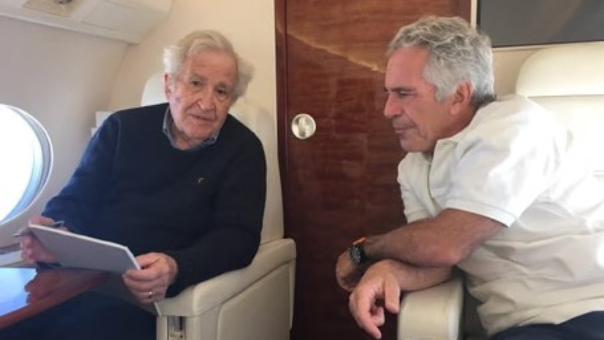Noam Chomsky’nin eşi Valeria Chomsky, Jeffrey Epstein ile kurulan temasların