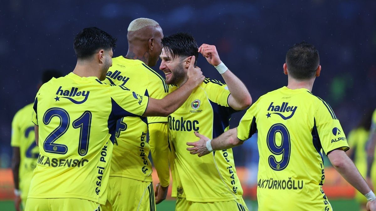 Son olarak ligin 22. haftasında deplasmanda Trabzonspor'u 3-2 mağlup eden