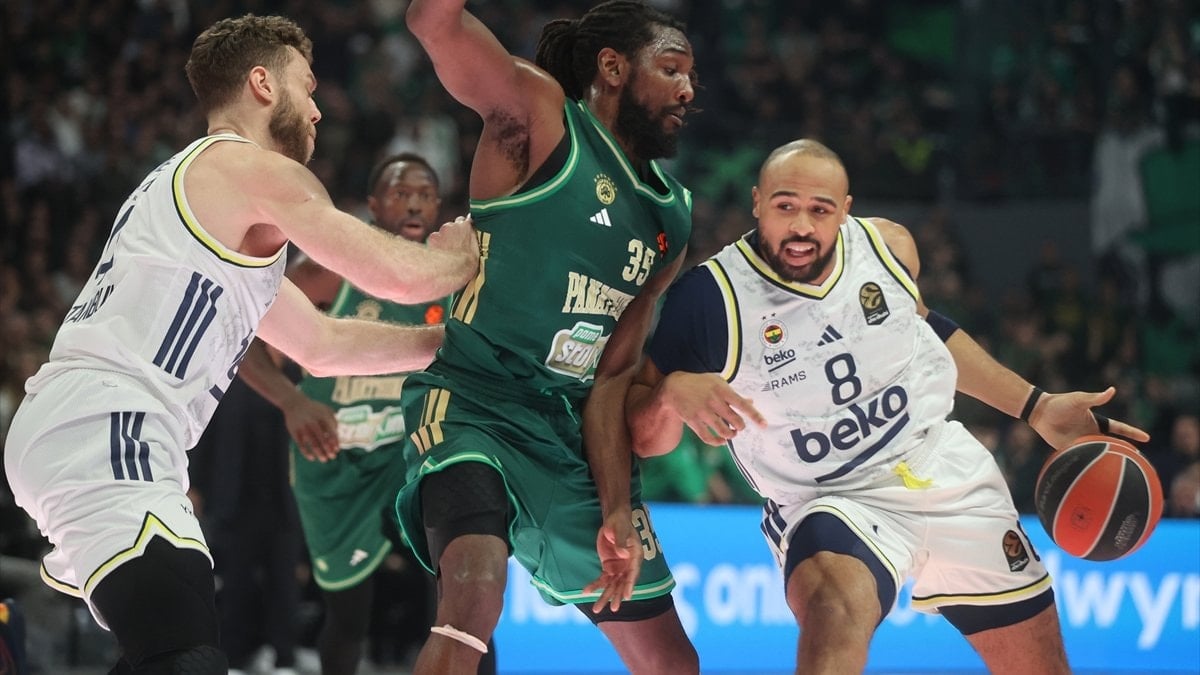 Fenerbahçe Beko, EuroLeague'in 28. haftasında deplasmanda Panathinaikos'u 85-83 yendi.