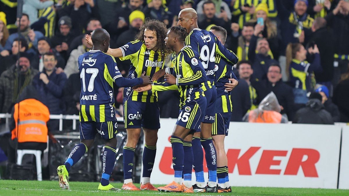 Süper Lig’de şampiyonluk adına kritik Trabzonspor deplasmanına çıkacak Fenerbahçe’de Başkan