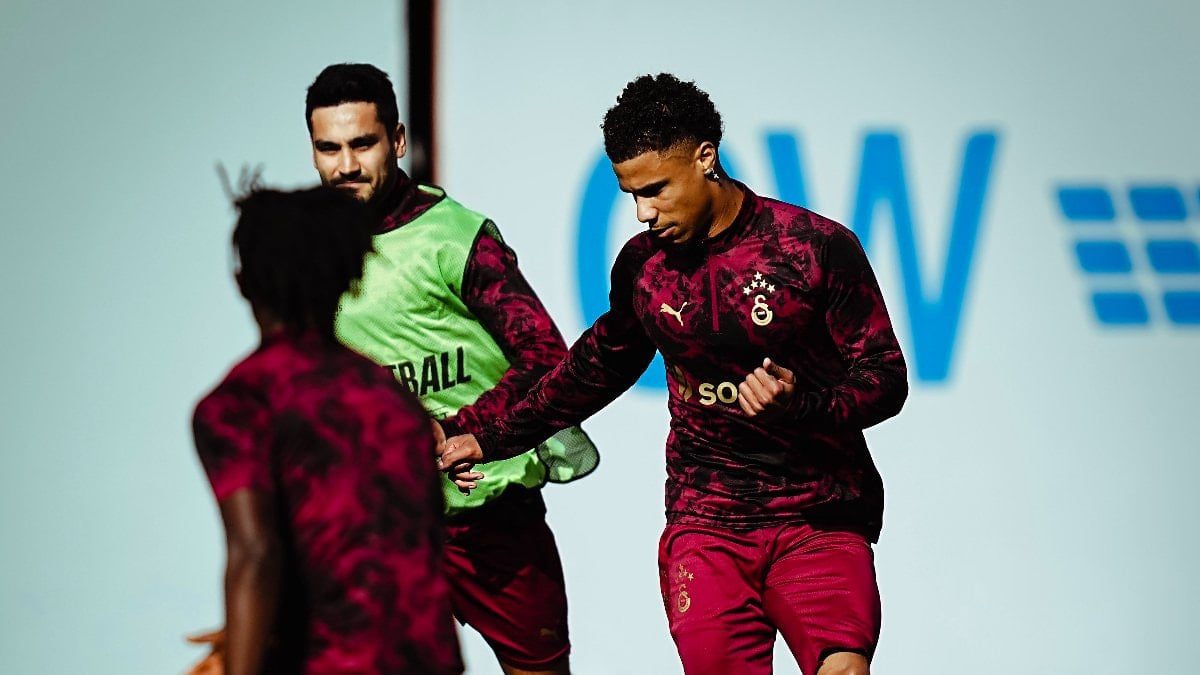 Okan Buruk yönetimindeki Galatasaray, Juventus'la oynayacağı UEFA Şampiyonlar Ligi maçının