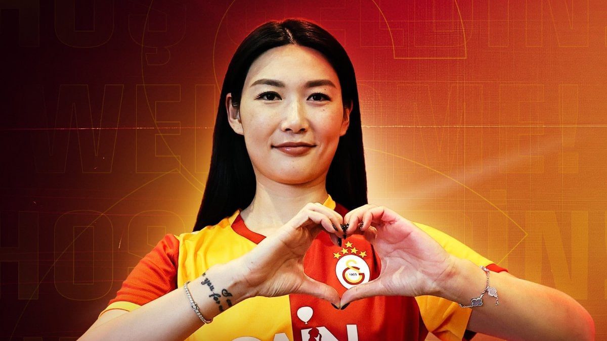 Galatasaray, 31 yaşındaki orta saha oyuncusu Lina Yang'ı renklerine bağladığını
