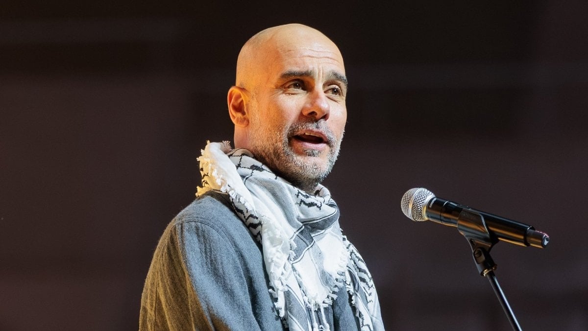 Filistin'e verdiği desteği her fırsatta dile getiren İngiliz ekibi Manchester