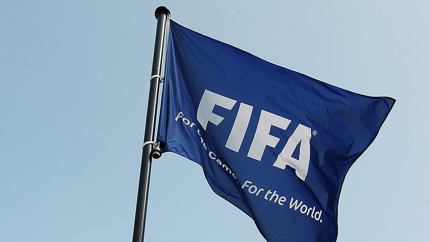 FIFA Başkanı Gianni Infantino, Rusya'ya uygulanan yaptırımların kaldırılması gerektiğini düşünüyor.