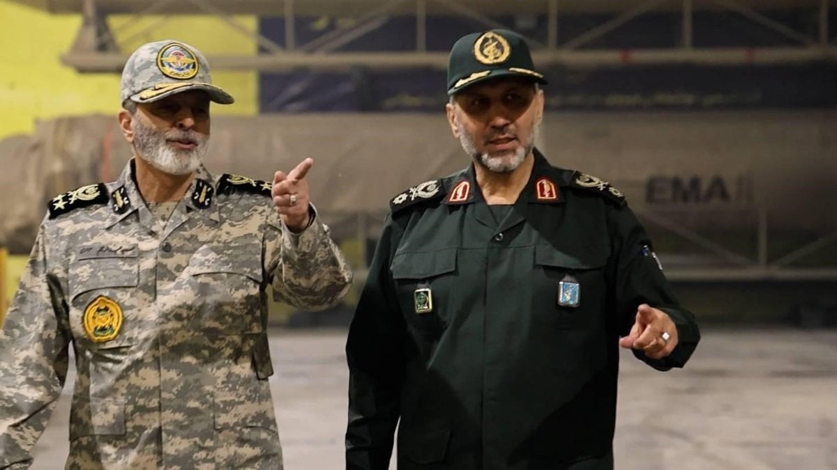 İran Devrim Muhafızları Ordu'suna ait yeni yer altı "füze şehirlerinden"