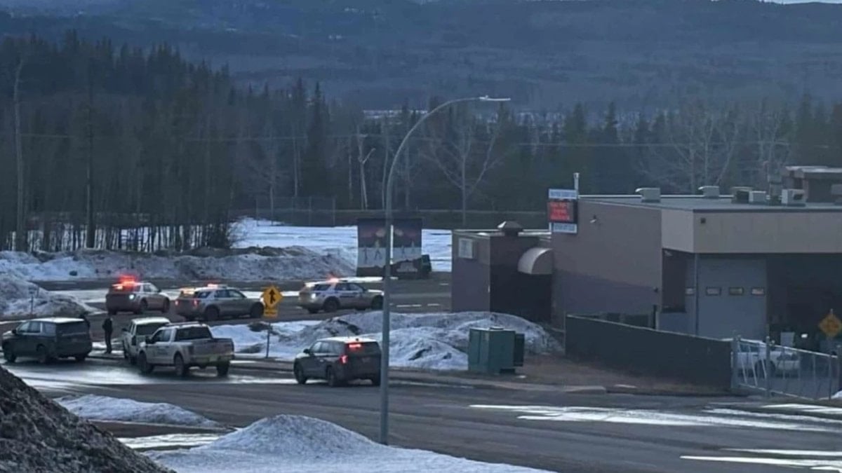 Kanada’da bir lisede düzenlenen silahlı saldırıda saldırgan dahil en az