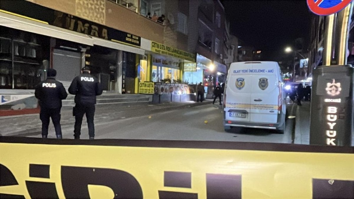 Kocaeli'de kebapçı dükkanına silahlı saldırı düzenleyen 4 şüpheli yakalandı. Şüphelilerden