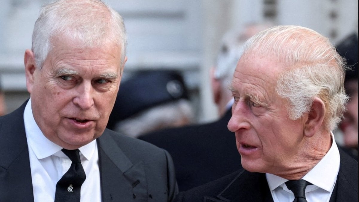 İngiltere Kralı 3. Charles’ın kardeşi Andrew Mountbatten-Windsor, Epstein bağlantıları nedeniyle