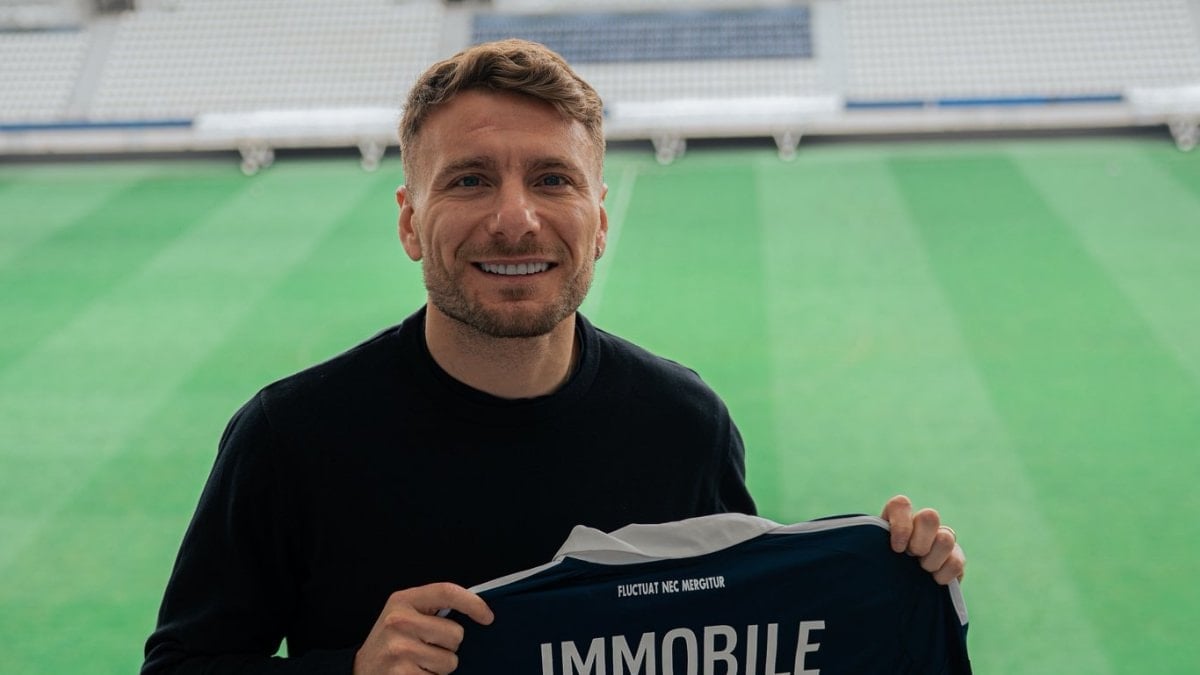 Fransız takımı Paris FC, eski Beşiktaşlı Ciro Immobile ile sezon