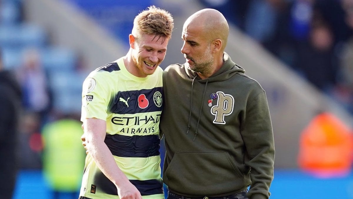 Manchester City Teknik Direktörü Pep Guardiola, oyuncuların performanslarını değerlendirirken Erling