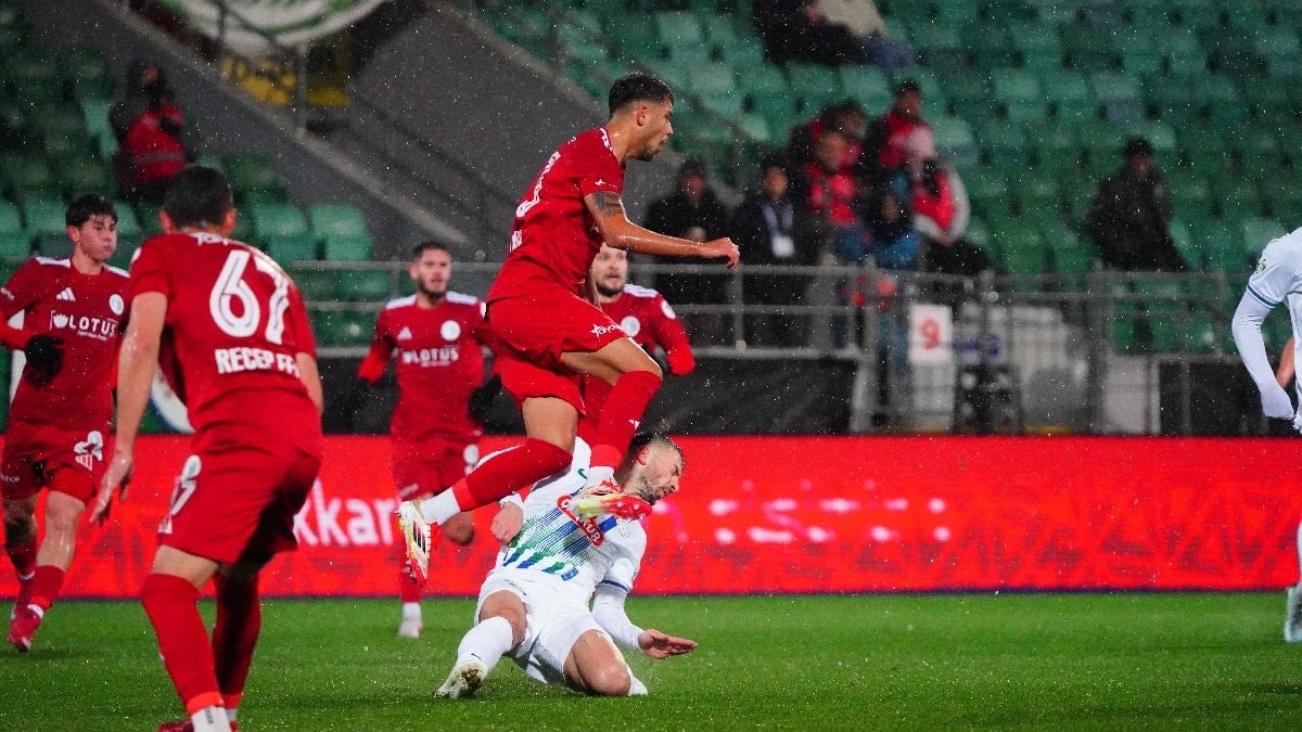 Süper Lig ekibi Rizespor, 2'nci Lig A Grubu'nda mücadele eden