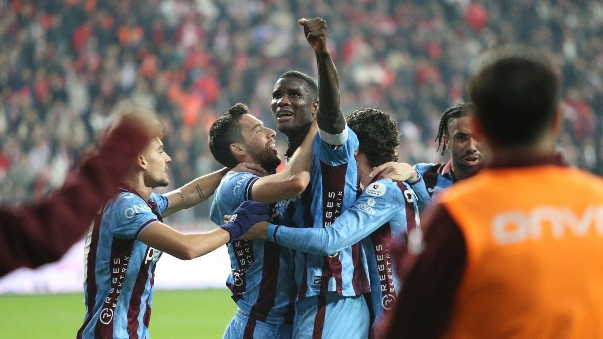 Trabzonspor'un golcü futbolcusu Paul Onuachu, Samsunspor deplasmanında iki gol kaydederek