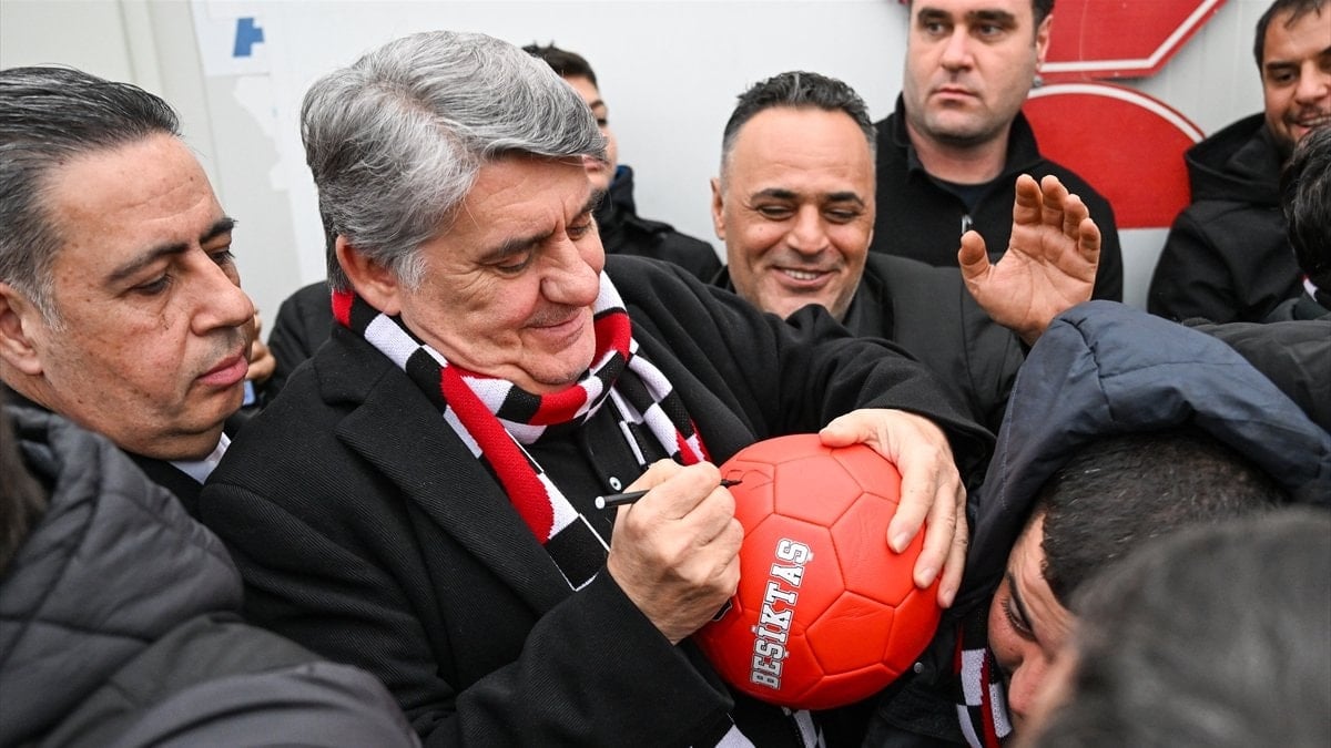 Hatay'a giden Beşiktaş Kulübü Başkanı Serdal Adalı, "Kaybettiklerimizi rahmetle anıyorum.