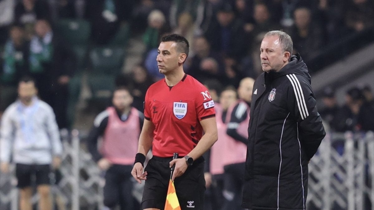 Beşiktaş Teknik Direktörü Sergen Yalçın, "Tansiyonun bu kadar yükselmesini hiç