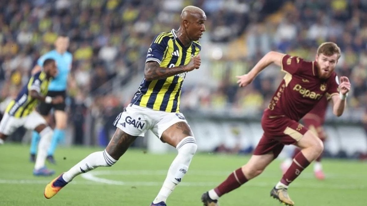 Süper Lig'in 22. haftasında Fenerbahçe, Papara Park'ta Trabzonspor'a konuk olacak.