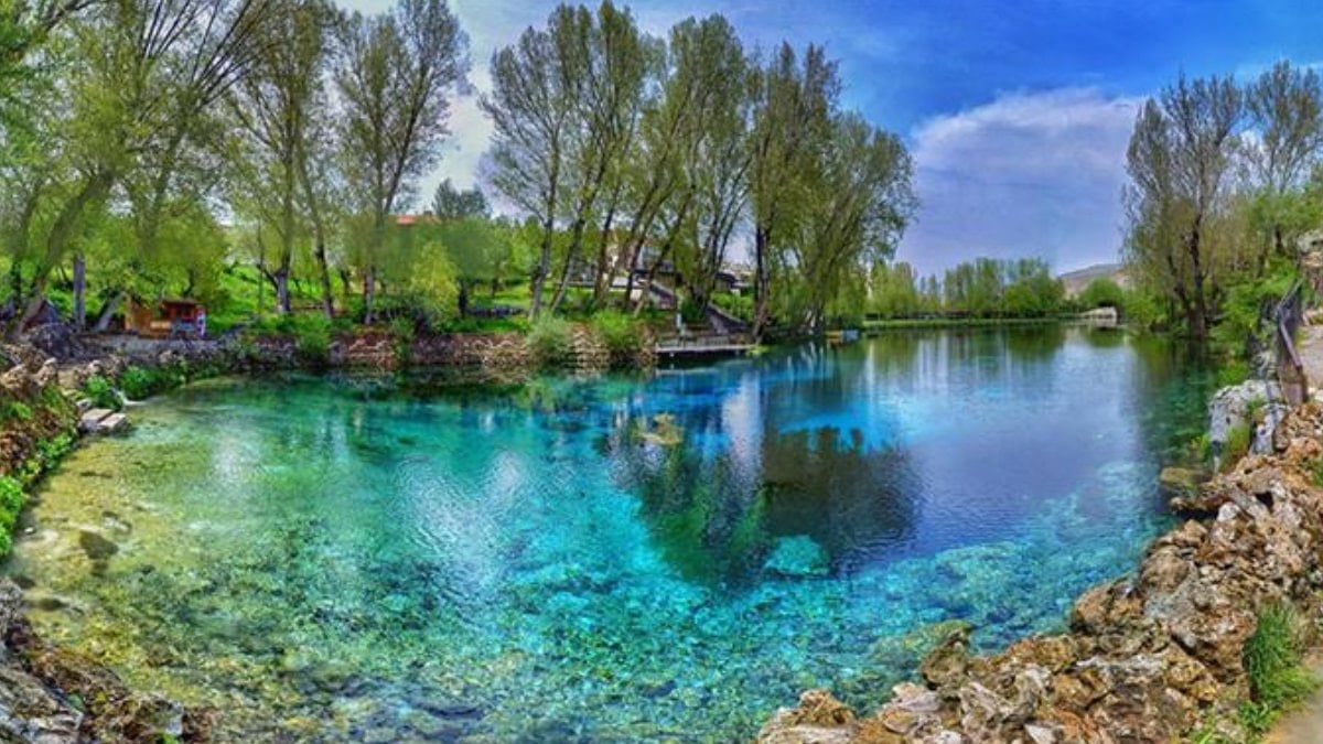 Herkes popüler tatil beldelerine akın ederken, gerçek huzuru arayanlar bu