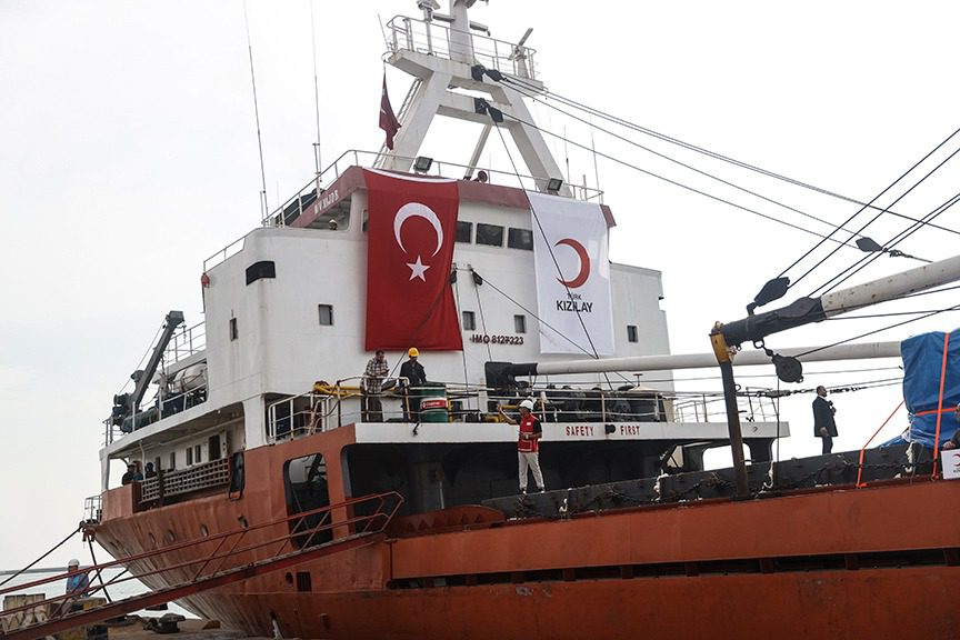 Gazze'ye insani destek faaliyetlerini sürdüren Kızılay'ın ramazan yardımlarının da olduğu