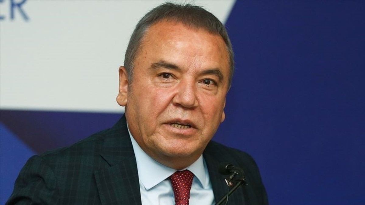 Yolsuzluk soruşturması kapsamında tutuklu bulunan Muhittin Böcek'in yeniden hastaneye kaldırıldığı