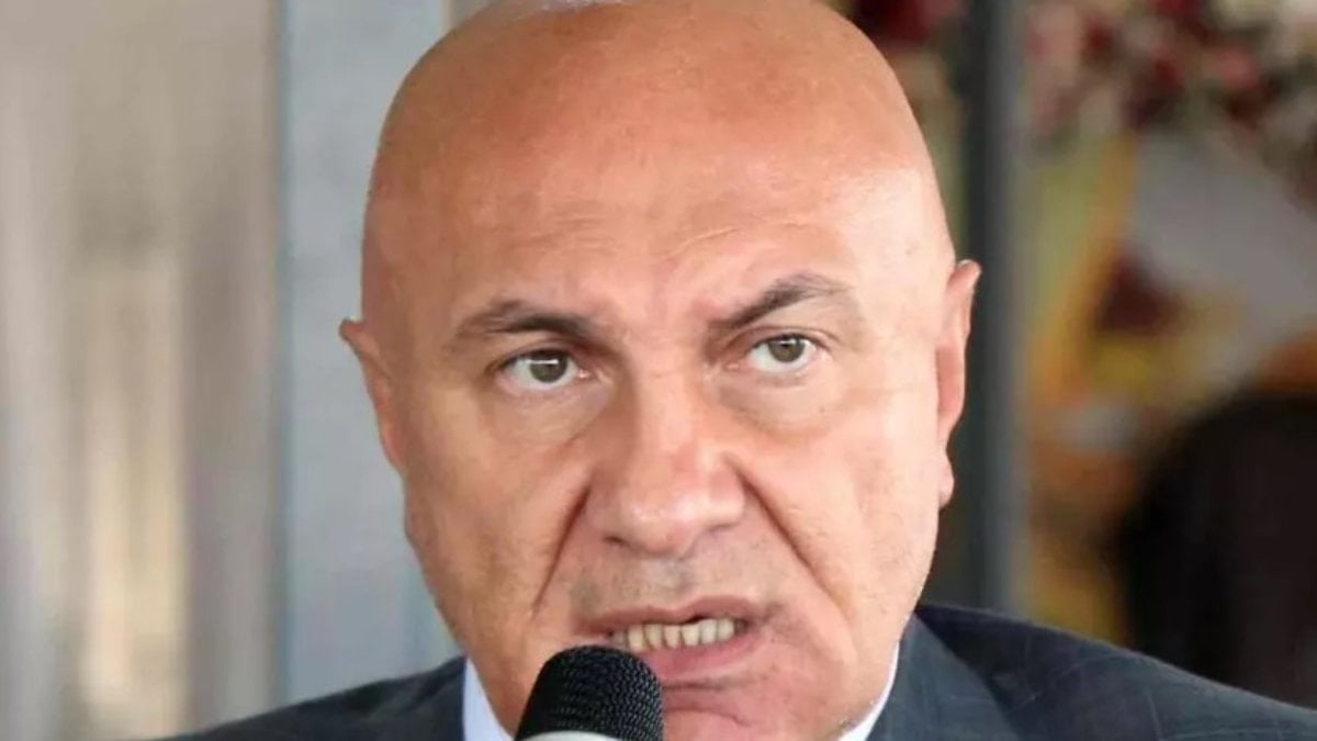 Samsunspor Başkanı Yüksel Yıldırım, Trabzonspor mağlubiyetinin ardından yaptığı açıklamada; "Bugün