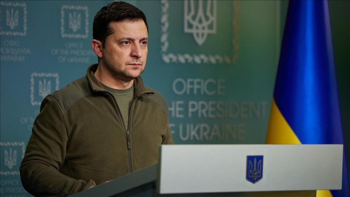 Ukrayna Devlet Başkanı Vladimir Zelensky, savaşın dördüncü yılında cephede hayatını