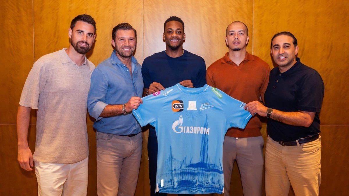 Rusya Premier Lig ekibi Zenit, Fenerbahçe'den Jhon Duran'ı kadrosuna kattığını