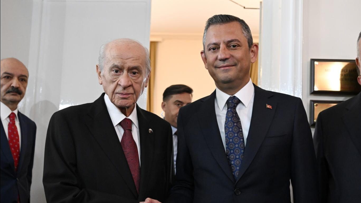 CHP lideri Özgür Özel'i telefonla arayan MHP lideri Devlet Bahçeli,