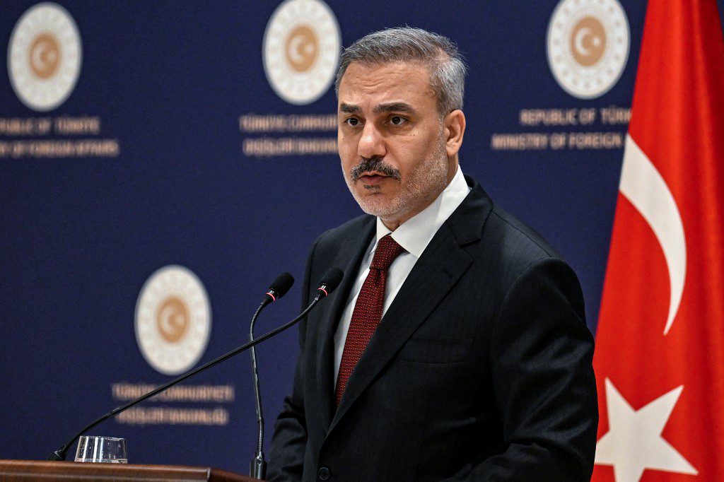 Dışişleri Bakanı Hakan Fidan, İran Dışişleri Bakanı Arakçi ve Pakistan