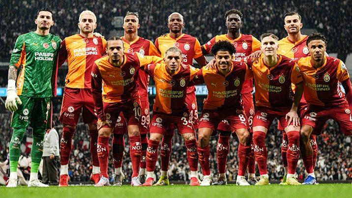 Galatasaray'ın Beşiktaş'ı mağlup ettiği derbide sarı-kırmızılı kaleci Uğurcan Çakır, performansıyla