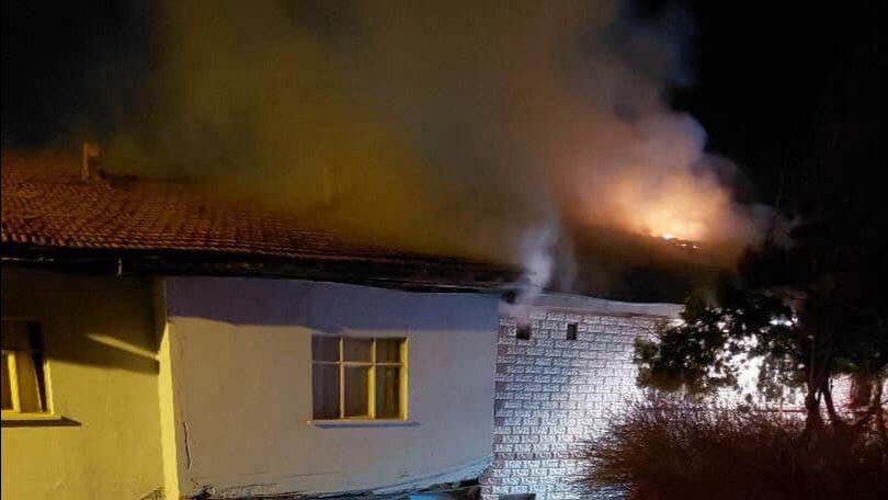 Çankırı’da iki katlı ahşap evde çıkan yangında iki kişi hayatını