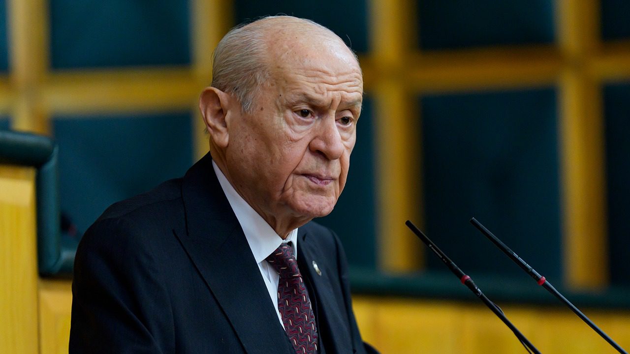 MHP lideri Devlet Bahçeli sosyal medyadan paylaştığı mesajında "Ankara ile