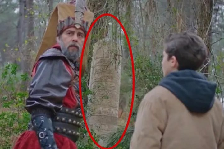 Bir çocuk dizisinin dekoru, tarihi eser sanılarak tescil edildi, "bilimsel