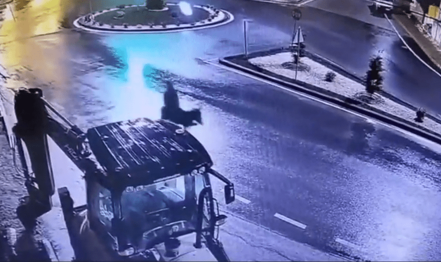 Kayseri'de forkliftle girdiği kuyumcudan altın çalan, sonra da eşekle kaçan