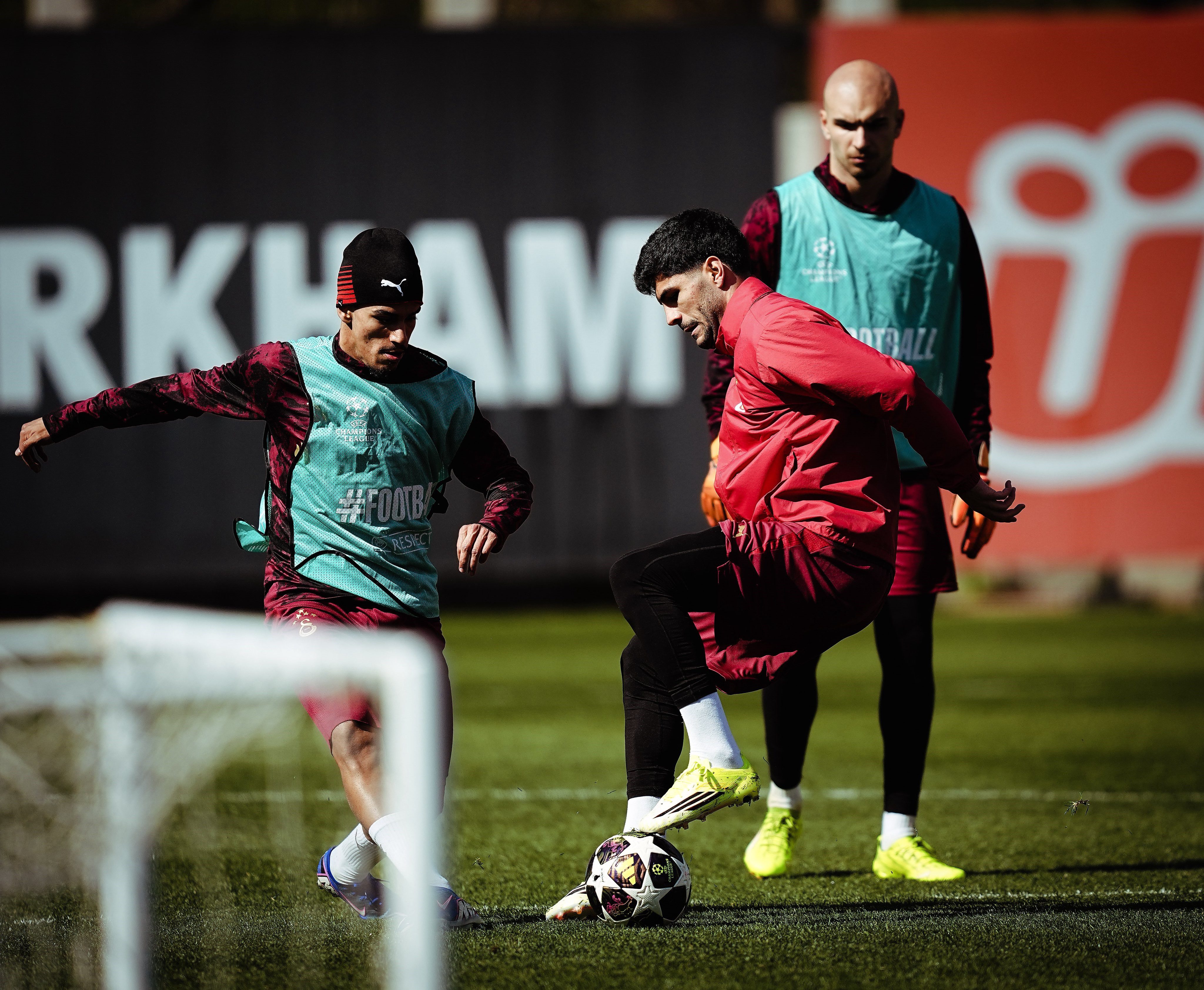 Galatasaray Futbol Takımı, İngiltere temsilcisi Liverpool ile 10 Mart Salı