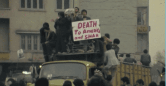 İran'da yaklaşık yarım asır önce Pehlevi Hanedanı devrildi. Yerine İslam