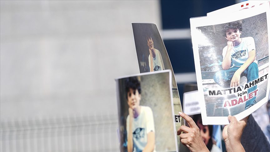 Bıçaklı saldırıda öldürülen Mattia Ahmet Minguzzi'nin annesini tehdit eden bir
