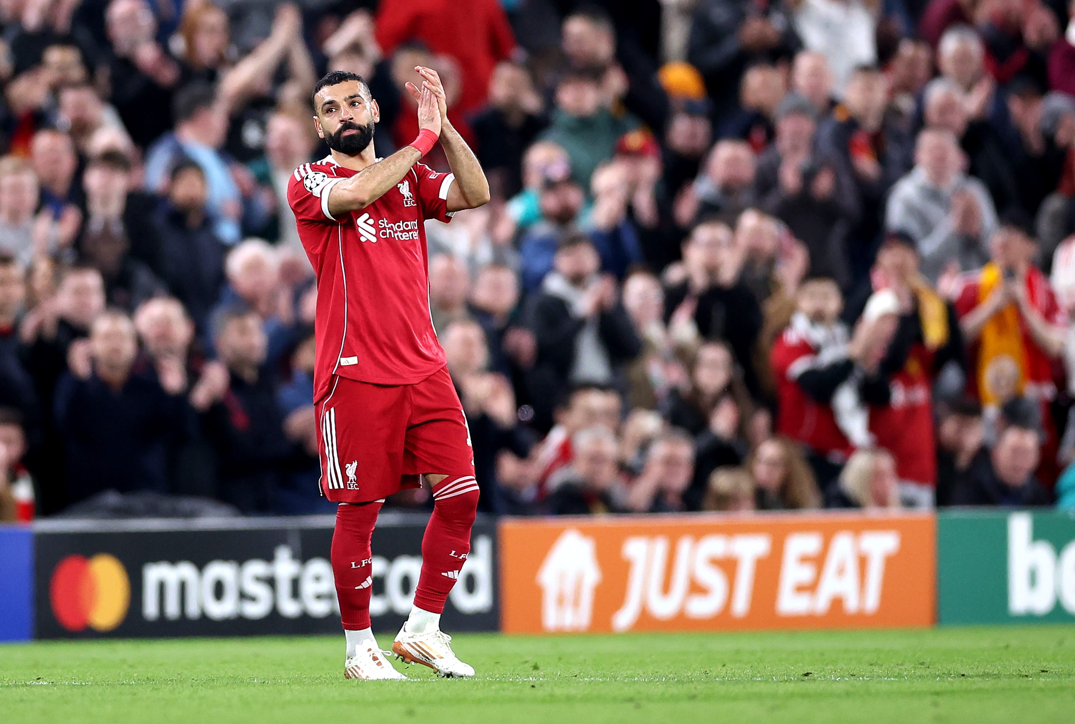 İngiltere Premier Lig ekibi Liverpool, Mısırlı futbolcu Muhammed Salah'ın sezon