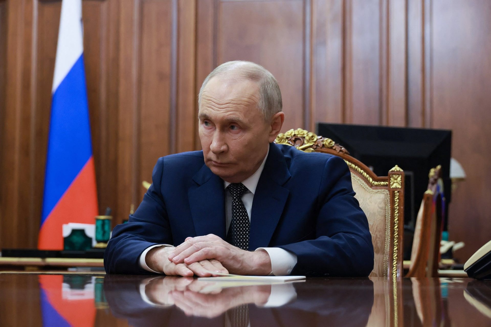 Rusya Devlet Başkanı Vladimir Putin'in Rus oligarklardan Ukrayna Savaşı için
