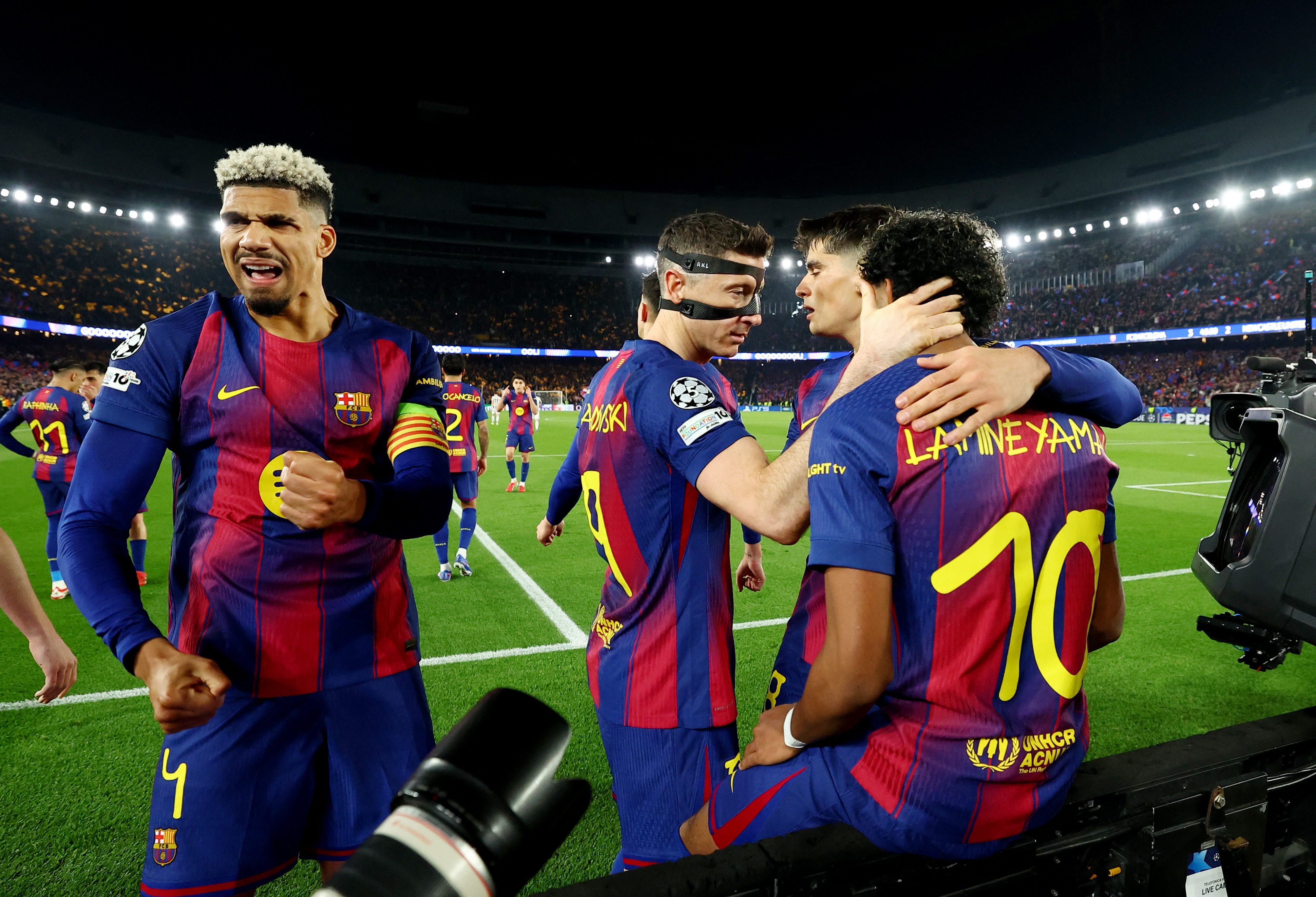 UEFA Şampiyonlar Ligi son 16 turu rövanşında Barcelona, İngiliz ekibi