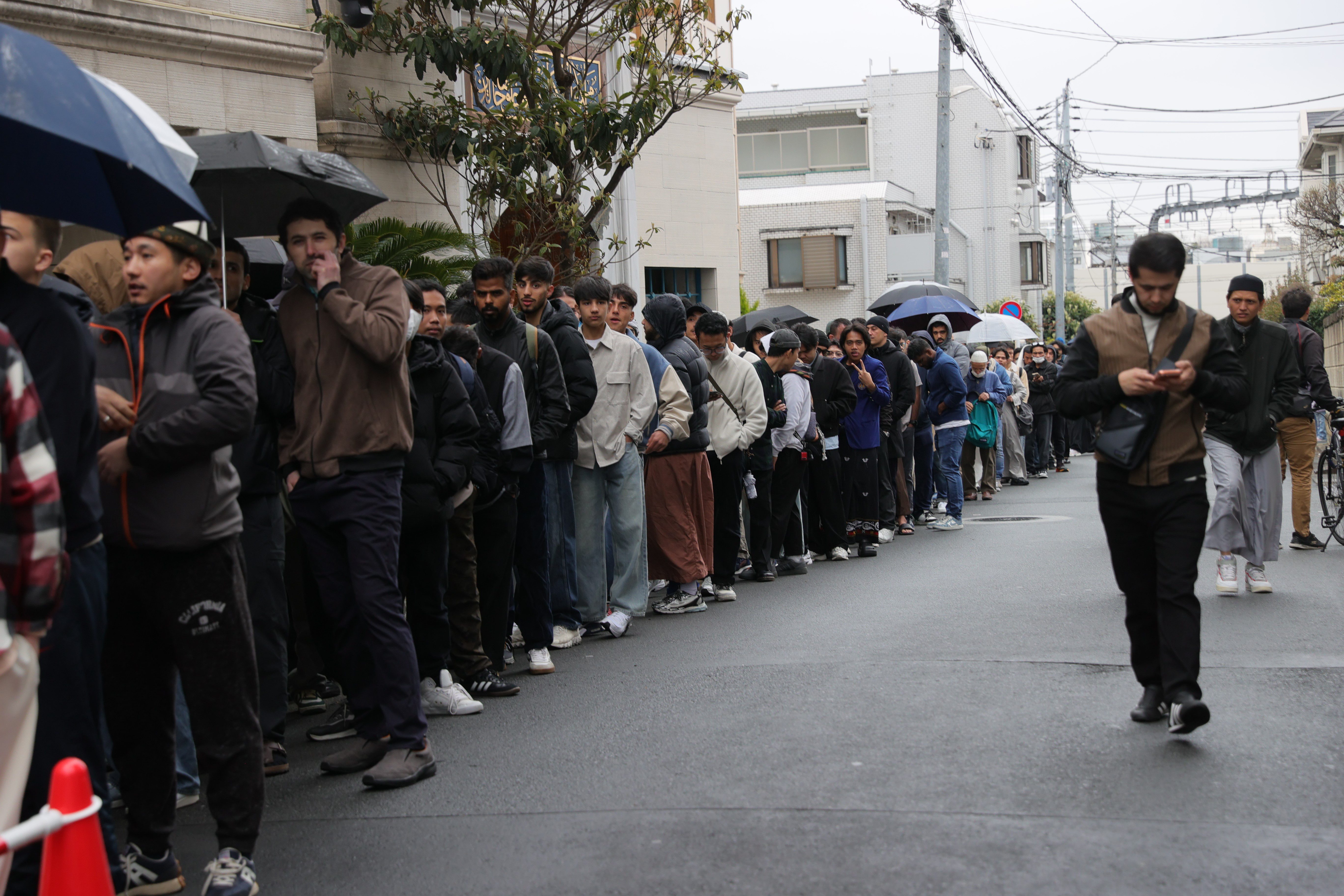 Japonya'nın başkenti Tokyo ve çevresinde yaşayan binlerce Müslüman, Ramazan Bayramı