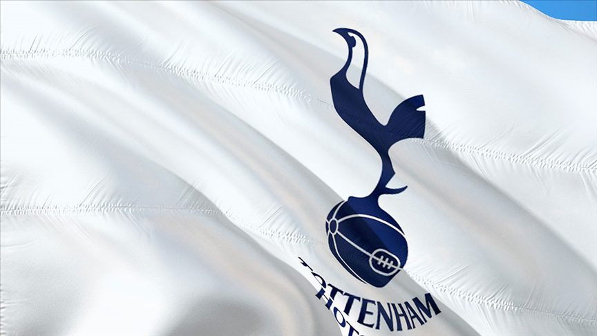UEFA, Tottenham taraftarlarının yaptığı "Nazi selamı" nedeniyle kulübe 30 bin