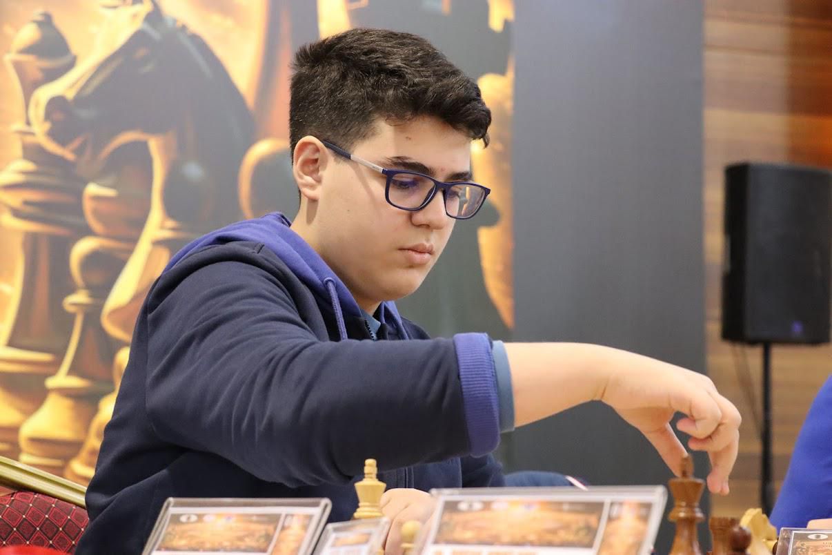 Dünyanın en genç büyükustası milli satranç sporcusu Yağız Kaan Erdoğmuş,