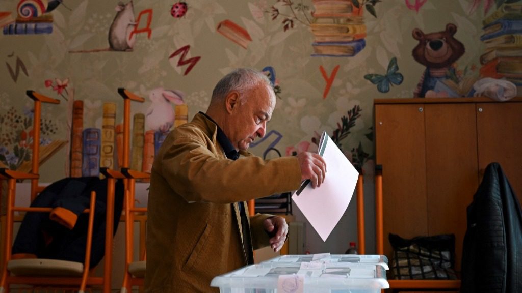 Bulgaristan'da İçişleri Bakanlığının "oy satın alma" girişimlerine yönelik yürüttüğü operasyonlarda