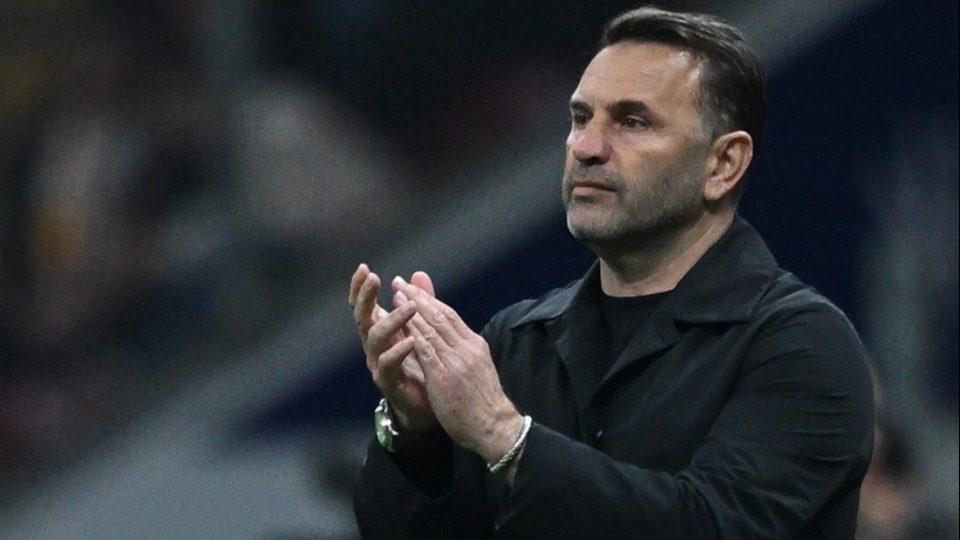 Galatasaray Teknik Direktörü Okan Buruk, çeyrek finalde elenmelerinin ardından açıklamalarda